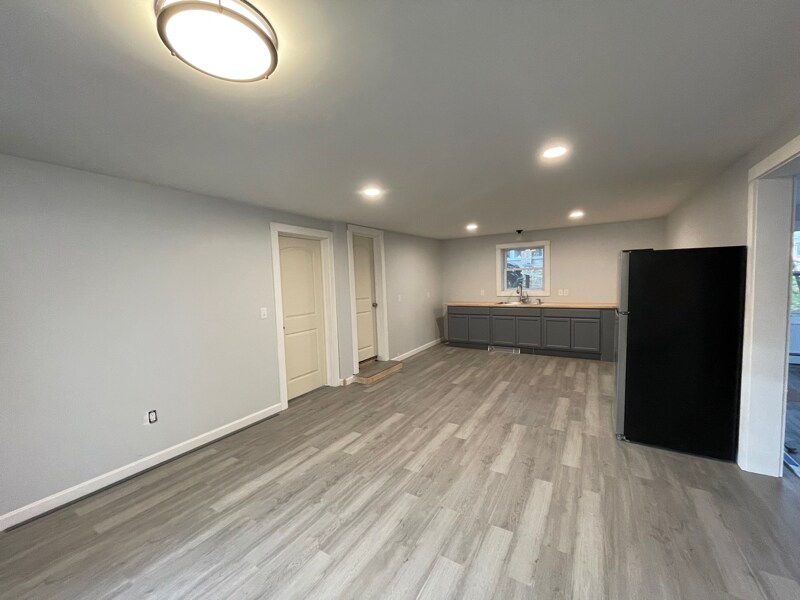 Building Photo - 25 High St