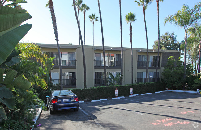 Building Photo - Stratford Beach Apartments