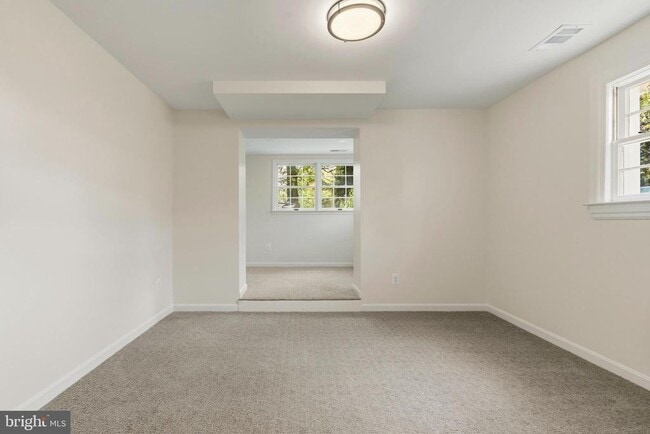Building Photo - 1801 S Glebe Rd