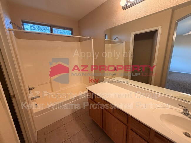 Building Photo - 13181 W Clarendon Ave