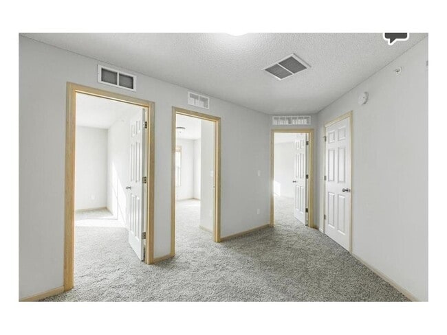 Building Photo - 3033 Chamberlain St