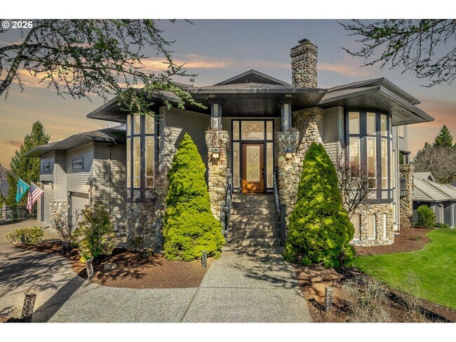 Building Photo - 13923 SW Mistletoe Dr