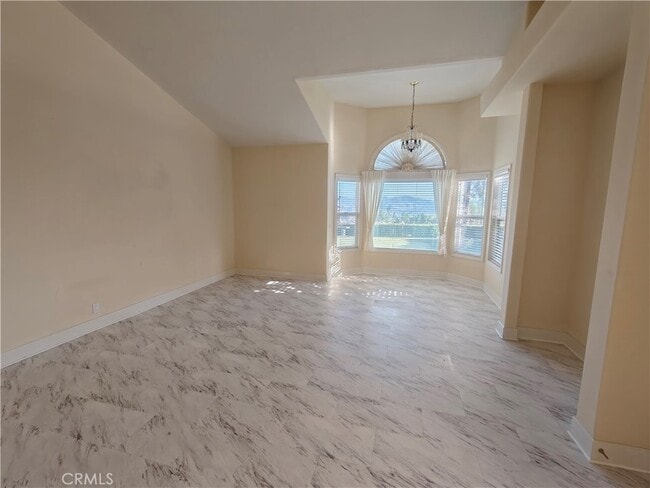 Building Photo - 27900 Mt Hood Way