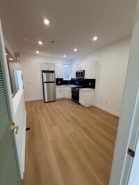 Building Photo - 1325 Kerbaugh St