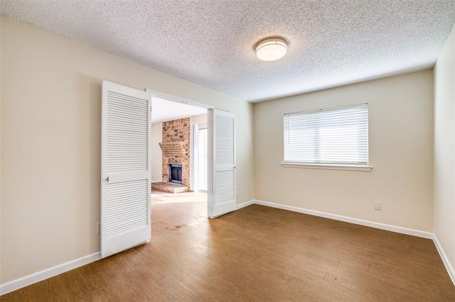 Building Photo - 6809 S Creek Dr