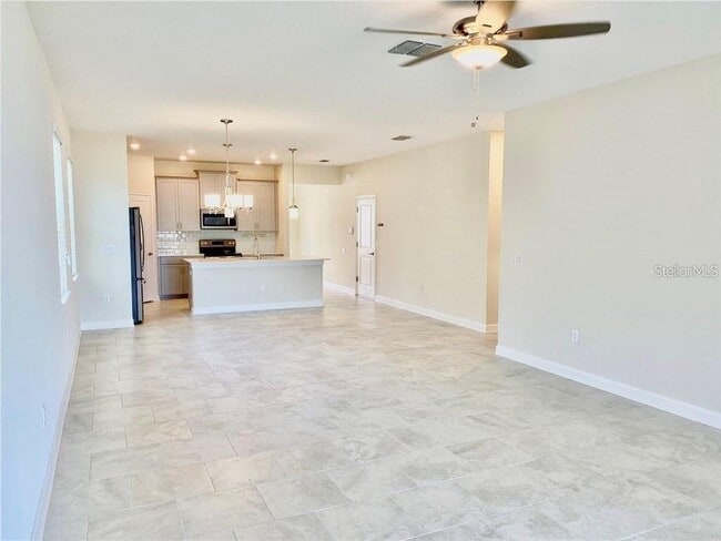 Building Photo - 1498 Bunker Dr