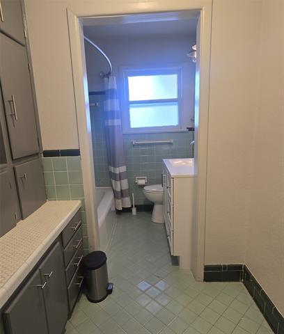 Building Photo - 2018 Van Cleave Dr