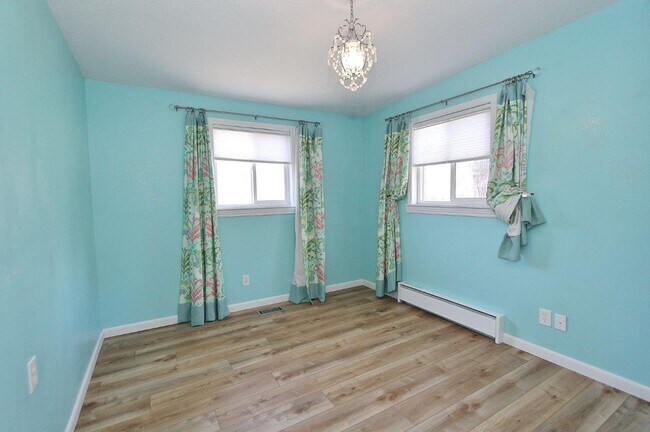 Building Photo - Charming Single-Level Home on Cul-de-sac