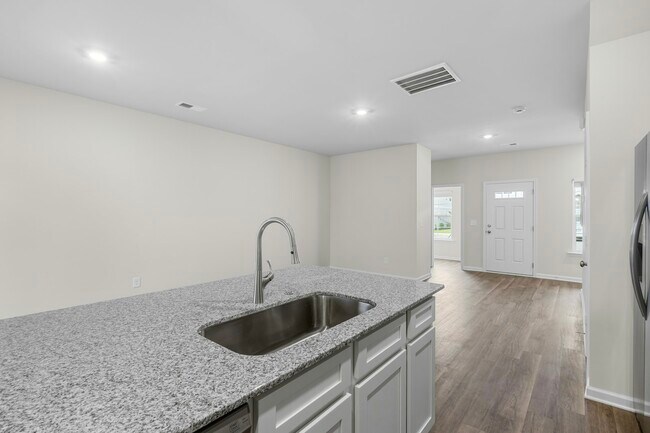 Building Photo - 713 Wild Duck Ln