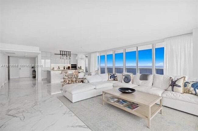 Building Photo - 1830 S Ocean Dr