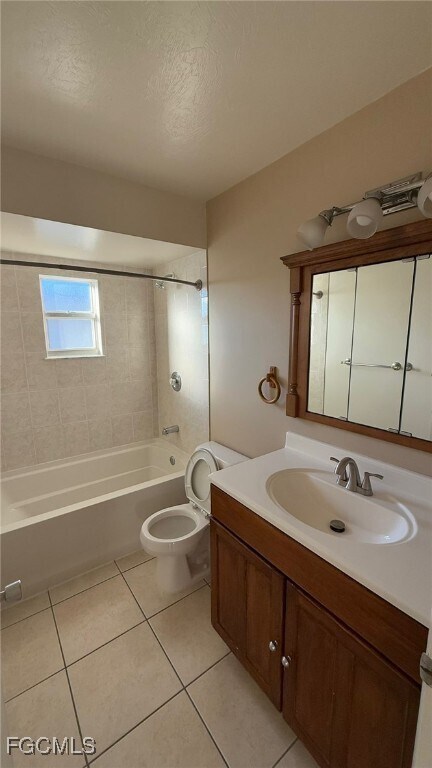 Building Photo - 2825 SW Santa Barbara Pl