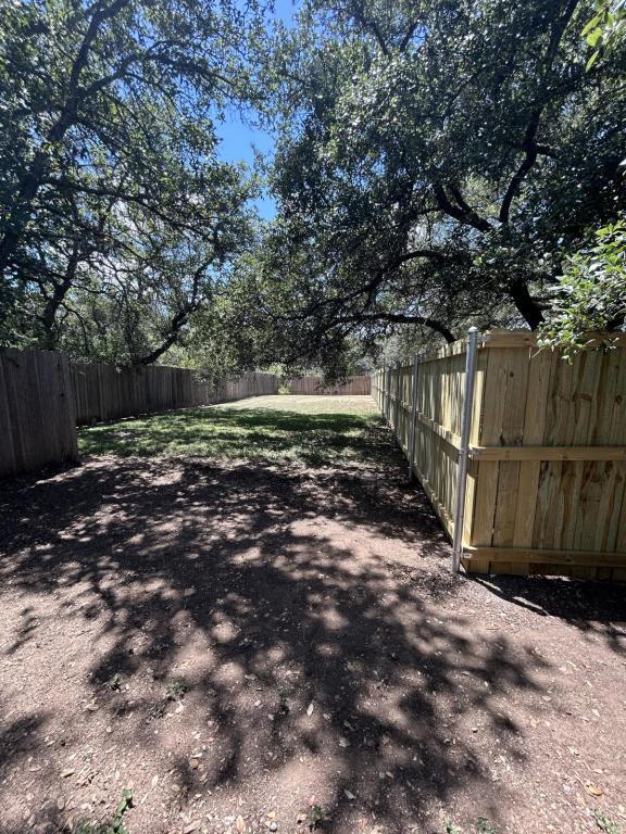 Building Photo - 3105 Vista Ln