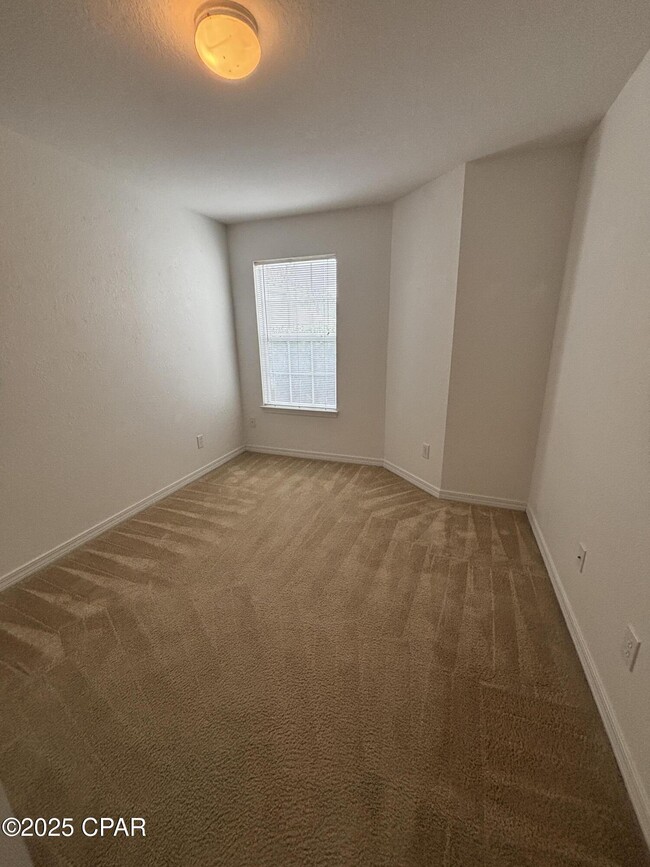 Building Photo - 3022 Meadow St