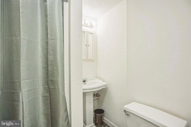 Building Photo - 37245 E Spicer Dr