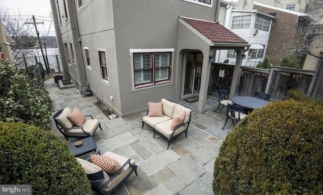 Building Photo - 5149 MacArthur Blvd NW