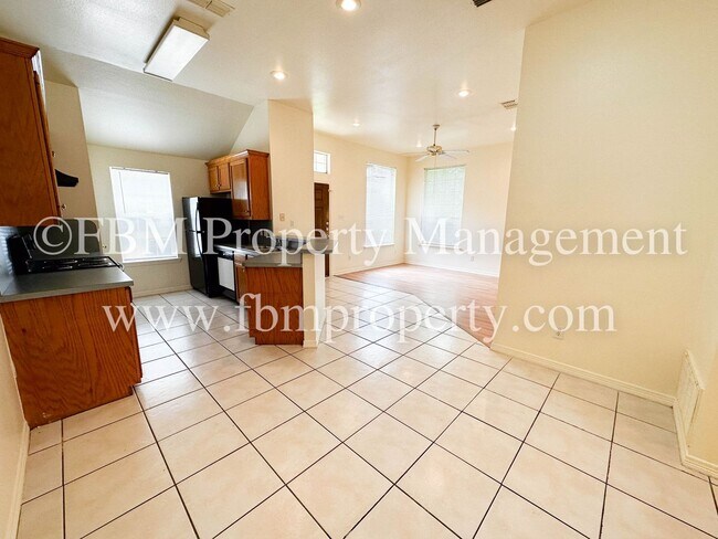 Building Photo - Mckinney 1001  / Wain- JT-NM