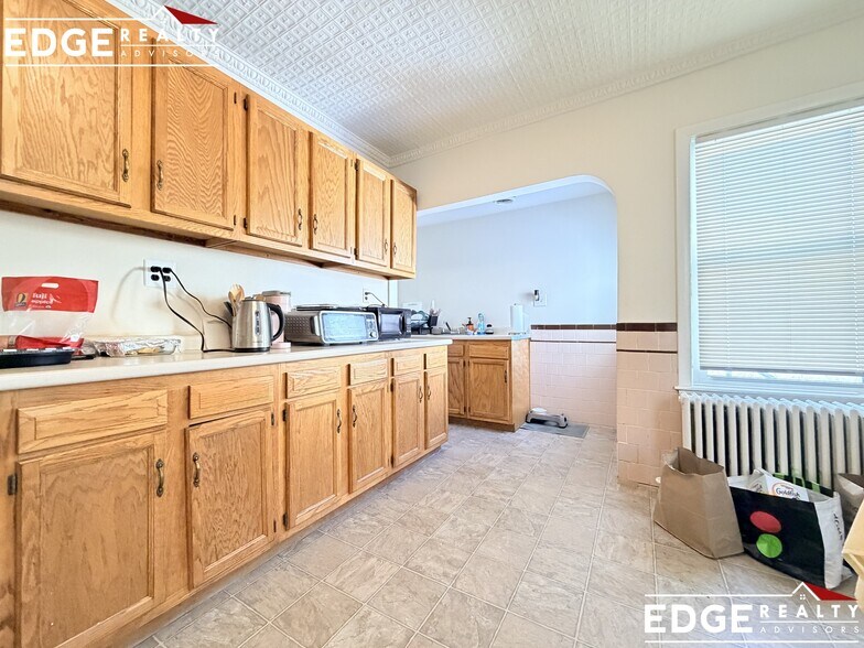 Building Photo - 33 Winship Pl.