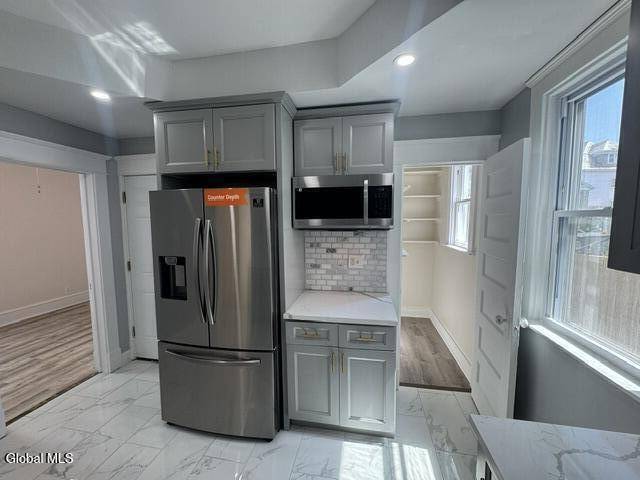 Building Photo - 534 N Brandywine Ave