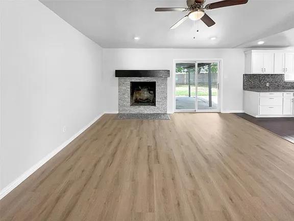 Building Photo - AVAILABLE NOW