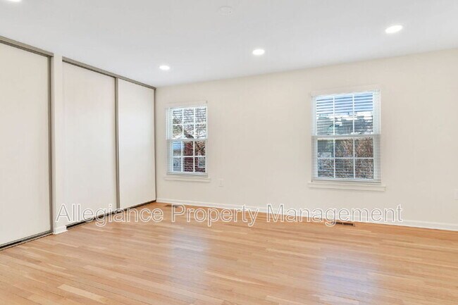 Building Photo - 6630 Medinah Ln