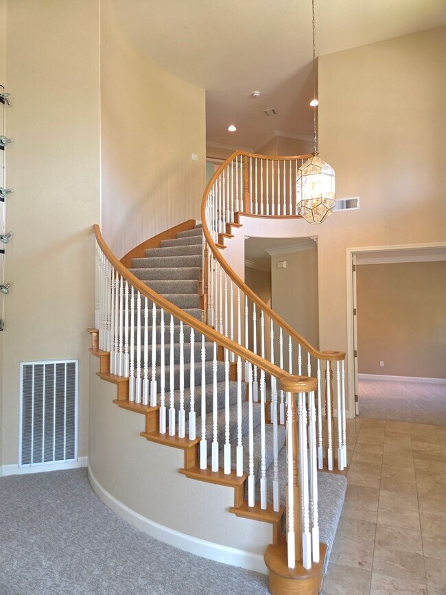 Building Photo - Spacious 5-Bedroom Danville Home with Dramatic High Ceilings & Flexible Living Areas