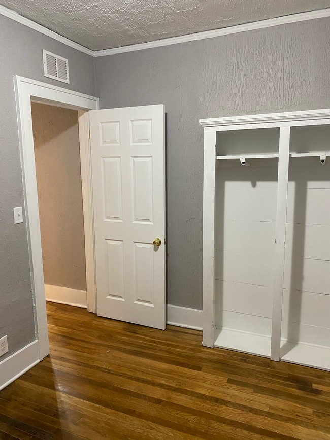 Building Photo - 14950 Stoepel St