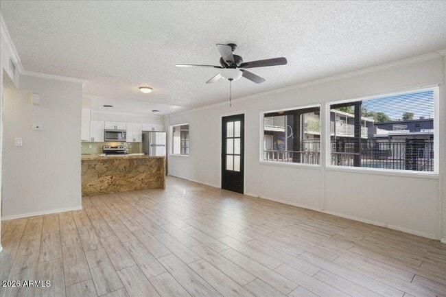 Building Photo - 6528 N 17th Ave