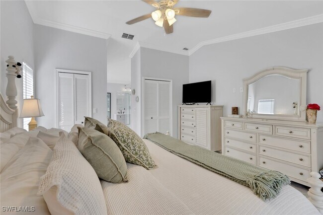 Building Photo - 1151 Jardin Dr