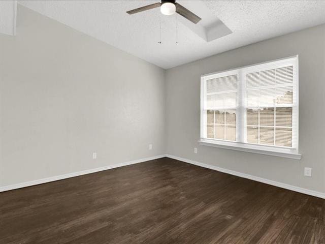 Building Photo - 1005 Vedral Pl