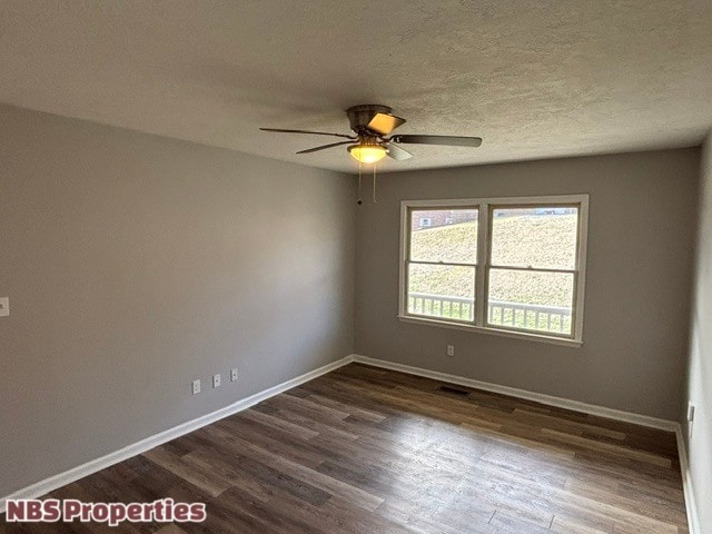 Building Photo - 4520 Ventura Dr