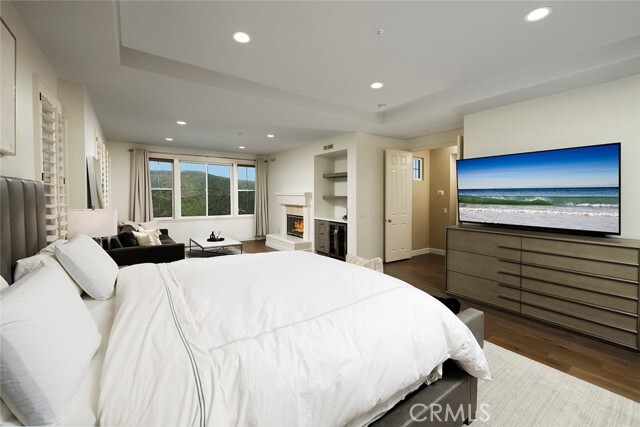 Building Photo - 52 Coral Reef