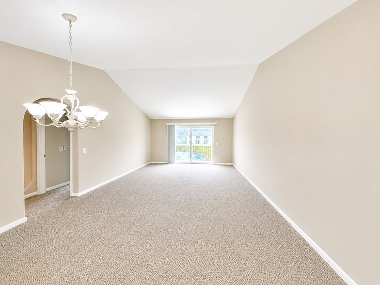 Building Photo - Keystone Lake Apartments