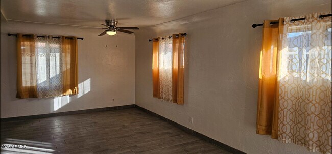 Building Photo - 2138 E Turney Ave