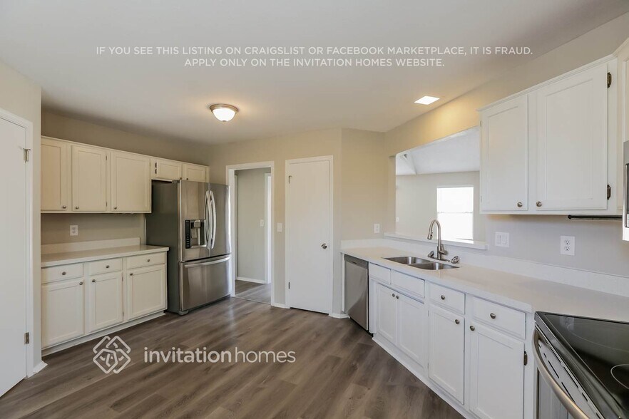 Building Photo - 5930 E Elmwood St