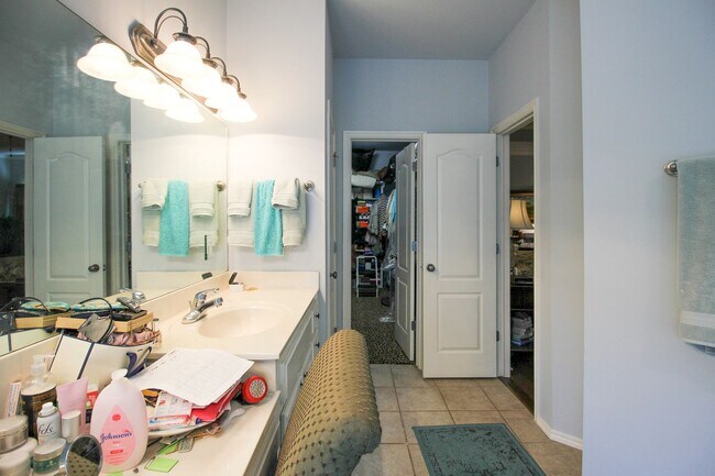 Building Photo - Spacious 5 Bedroom Home In Jenks West School District!