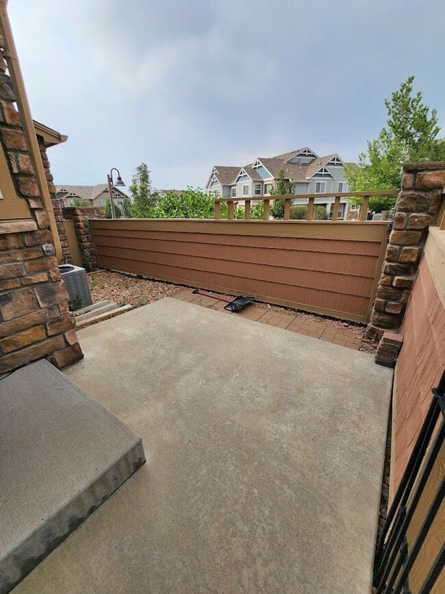Building Photo - 23525 E Platte Dr