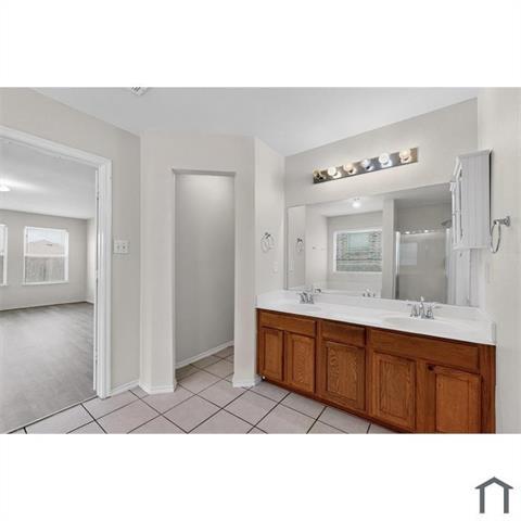 Building Photo - 3612 Dove Ln