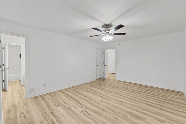 Building Photo - 1306 Dominica Dr