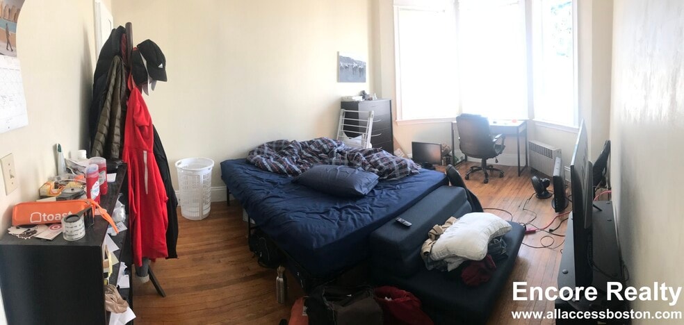 Building Photo - 1189 Commonwealth Ave