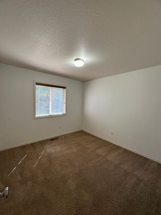 Building Photo - 3604 Astaire St NE
