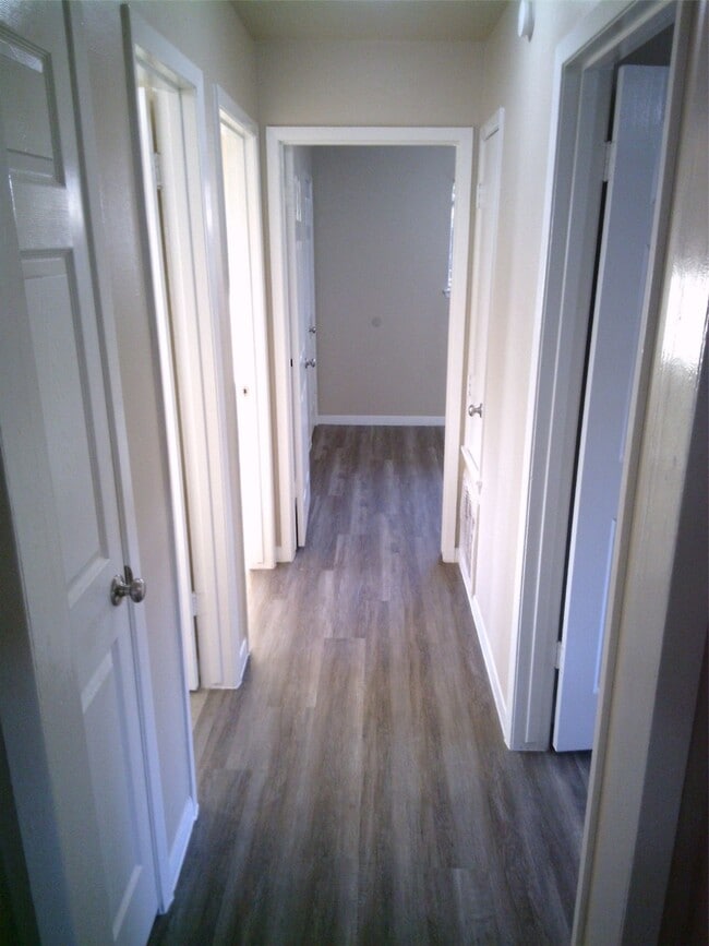 Building Photo - 11642 Harrow St