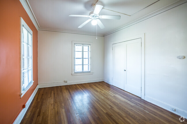 1 BR, 1 BA - 810 SF - Parkside Poplar Apartments