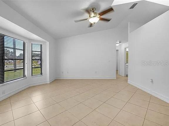 Building Photo - 367 Mendoza St