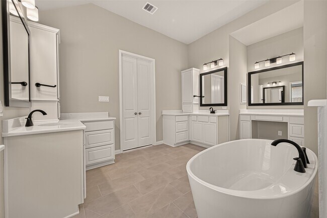 Building Photo - 27003 Estella Mdw Ln
