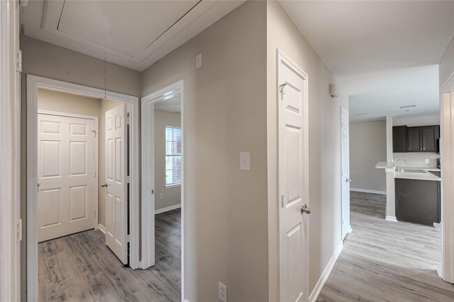 Building Photo - 14087 Running Bear Dr