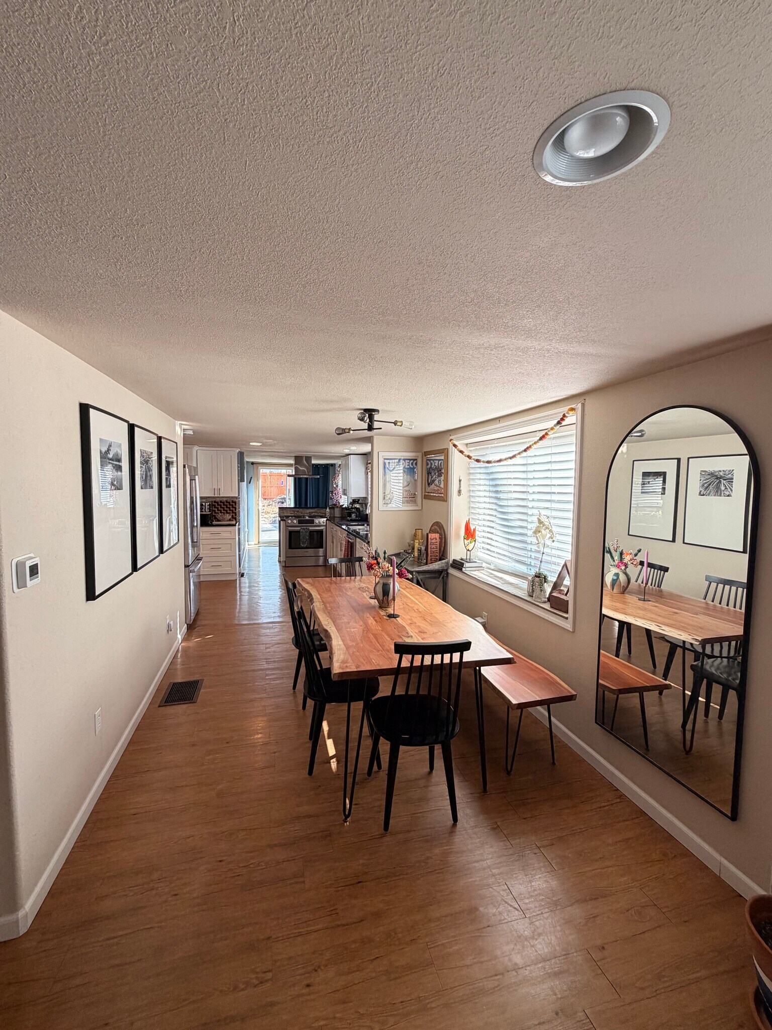 Building Photo - 513 N Franklin St