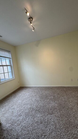 Building Photo - 362 Filmore St