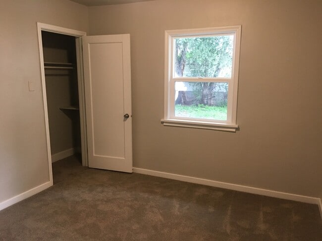 Building Photo - 3597 S 4400 W