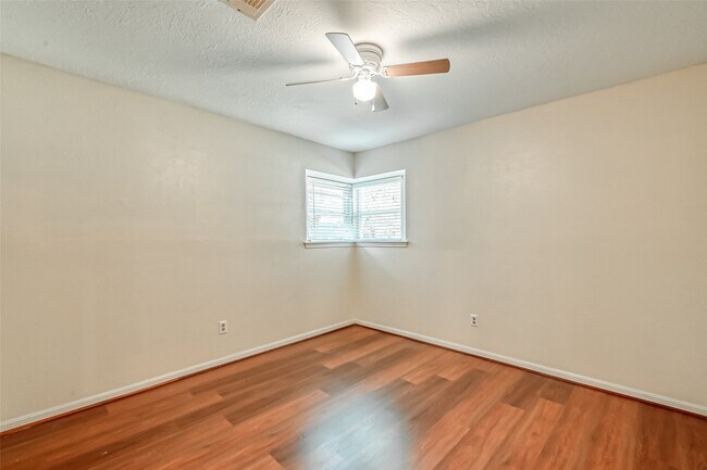 Building Photo - 2438 Hodges Bend Cir