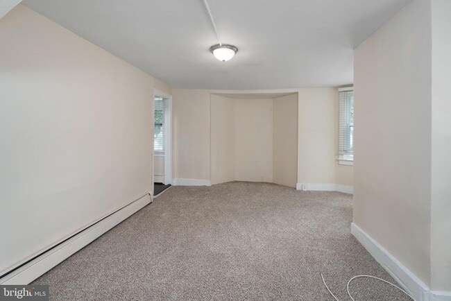 Building Photo - 124 Washington Rd